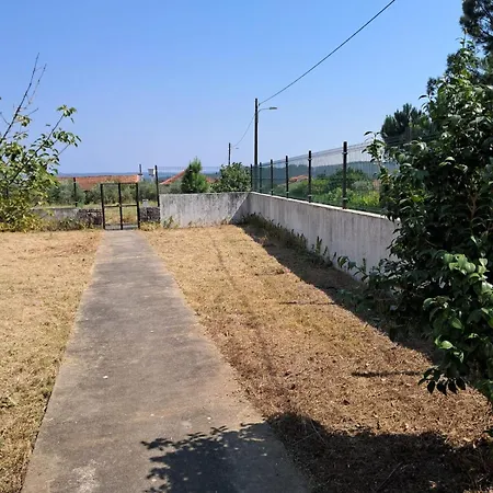 Casas Chris Cavadas Nyaraló *