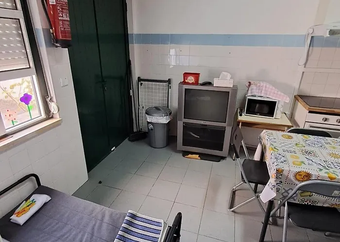 Casas Chris Cavadas 펜션 Valarinho (Pombal)